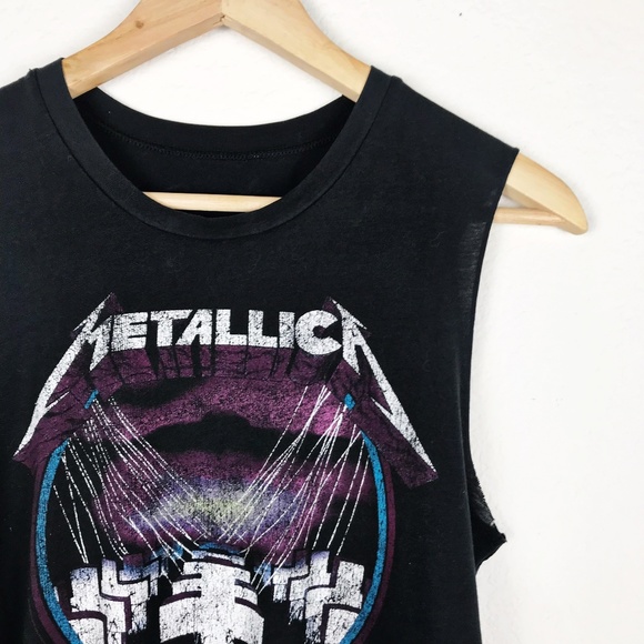 Bravado Metallica Master of Puppets Crop Tee Sz S - Picture 3 of 5